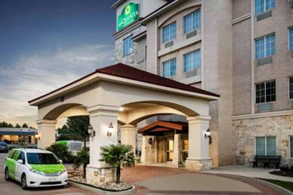 La Quinta Inn & Suites Dfw Airport West Euless