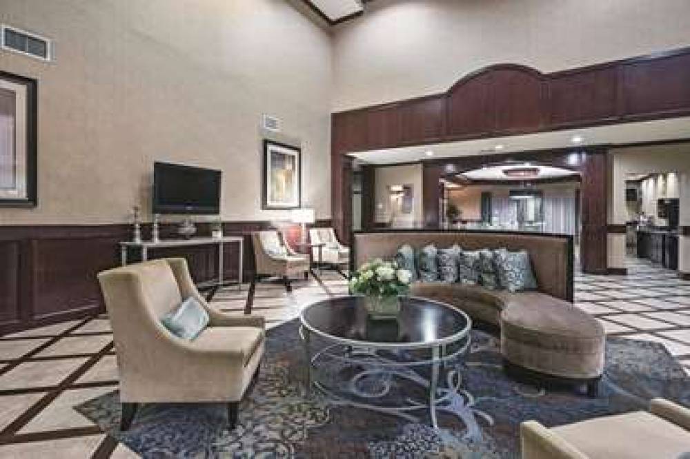 La Quinta Inn & Suites DFW Airport West - Euless 10