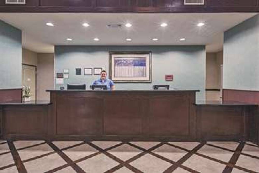 La Quinta Inn & Suites DFW Airport West - Euless 8