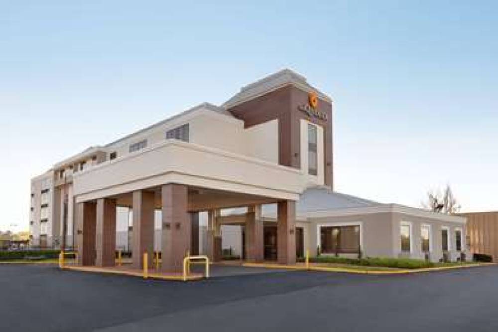 La Quinta Inn & Suites Dothan 1