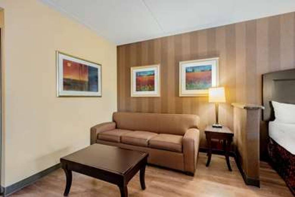 La Quinta Inn & Suites Edgewood / Aberdeen-South 10