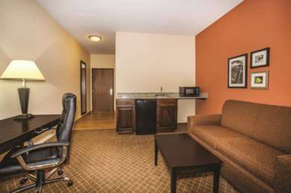 La Quinta Inn & Suites Ely 9