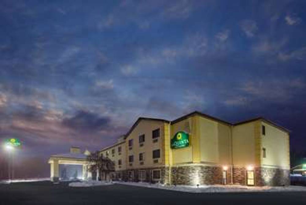 La Quinta Inn & Suites Erie 7