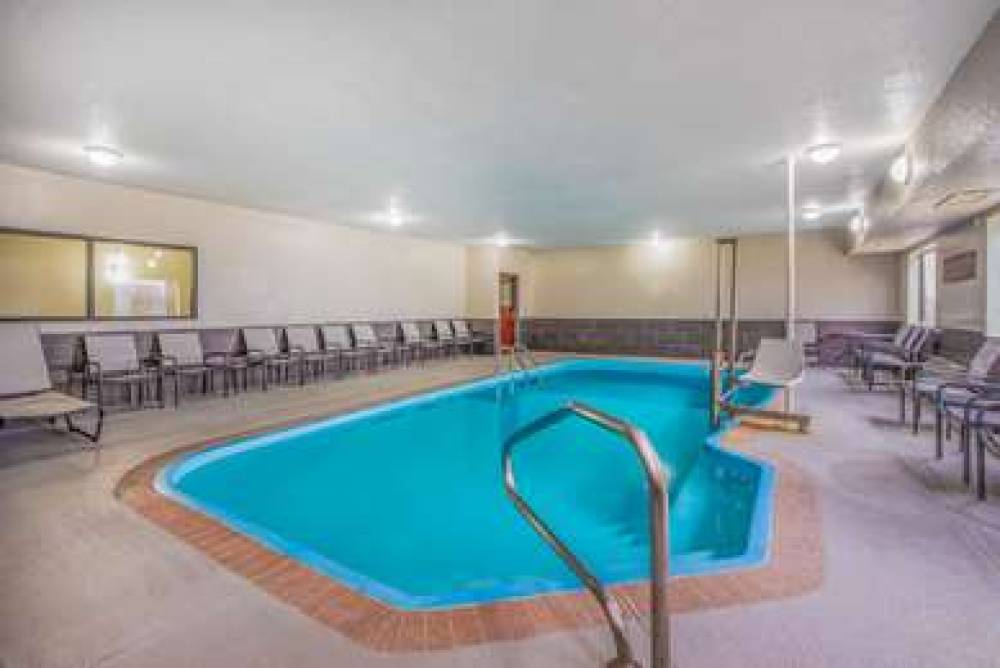 La Quinta Inn & Suites Fairborn Wright-Patterson 9