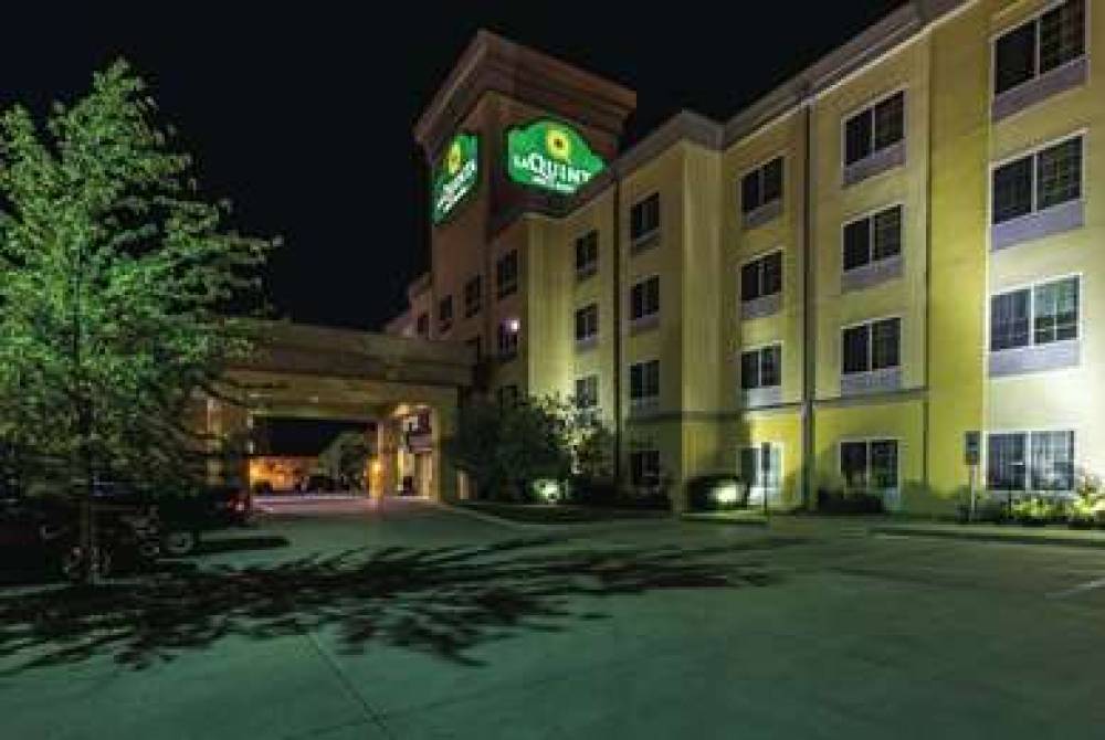 La Quinta Inn & Suites Fargo 4