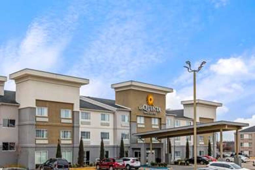 La Quinta Inn & Suites Fayetteville 3