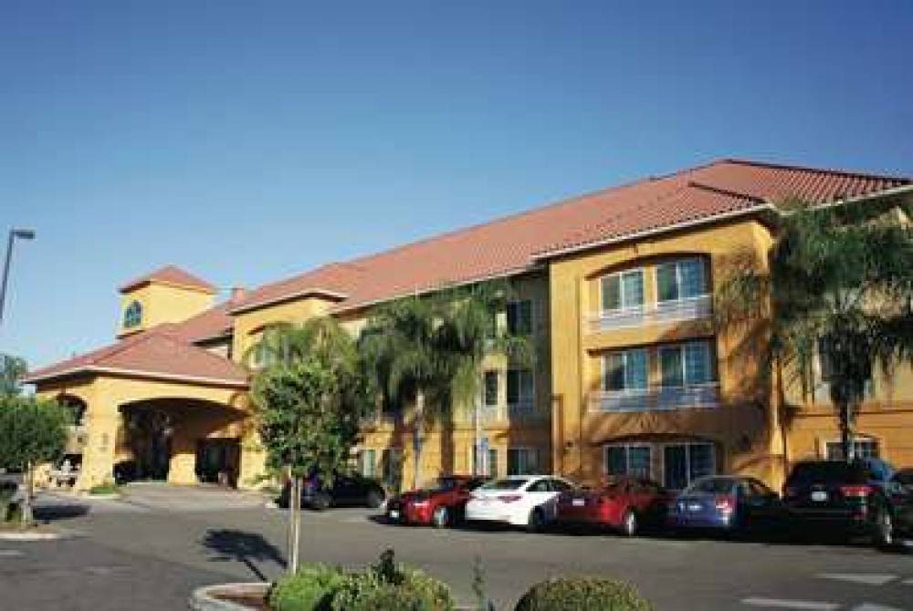 La Quinta Inn & Suites Fowler 1