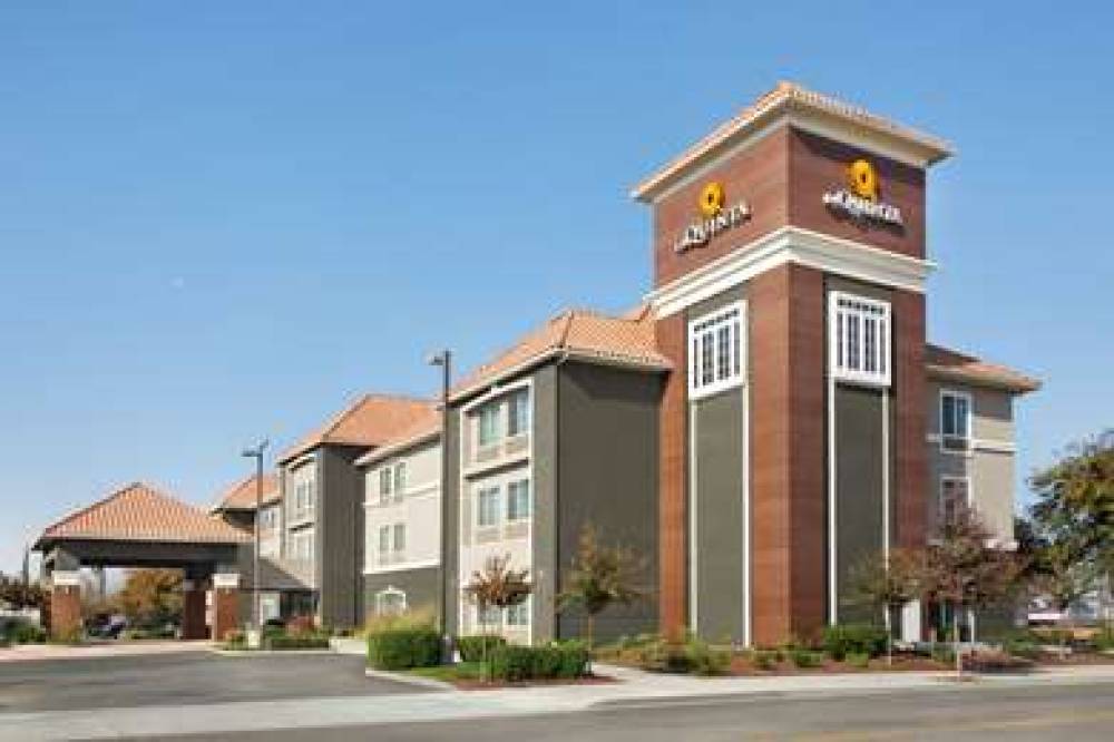 La Quinta Inn & Suites Fresno Northwest 4