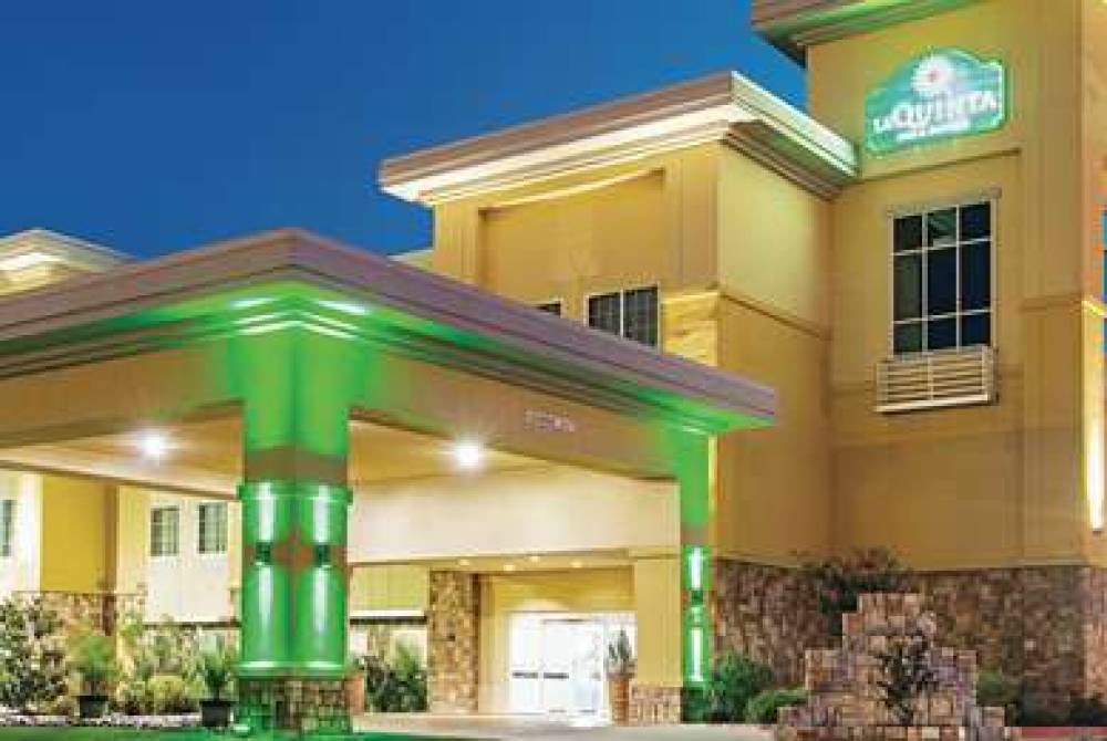 La Quinta Inn & Suites Ft. Worth - Forest Hill, TX 1