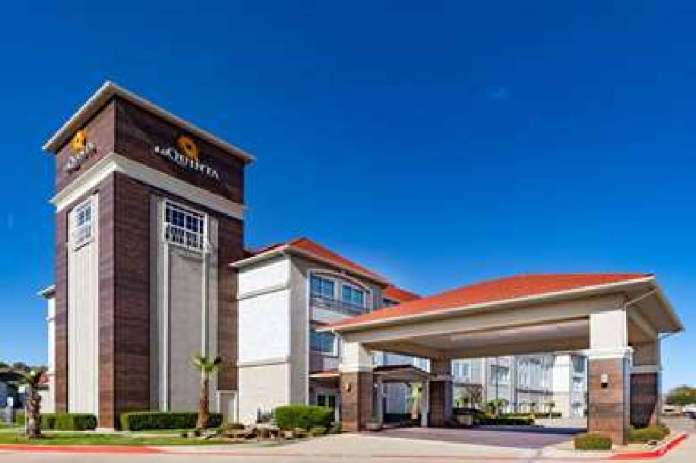 La Quinta Inn & Suites Garland Harbor Point 1