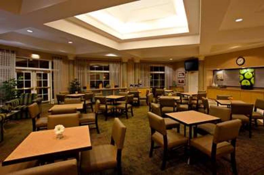 La Quinta Inn & Suites Greensboro 6