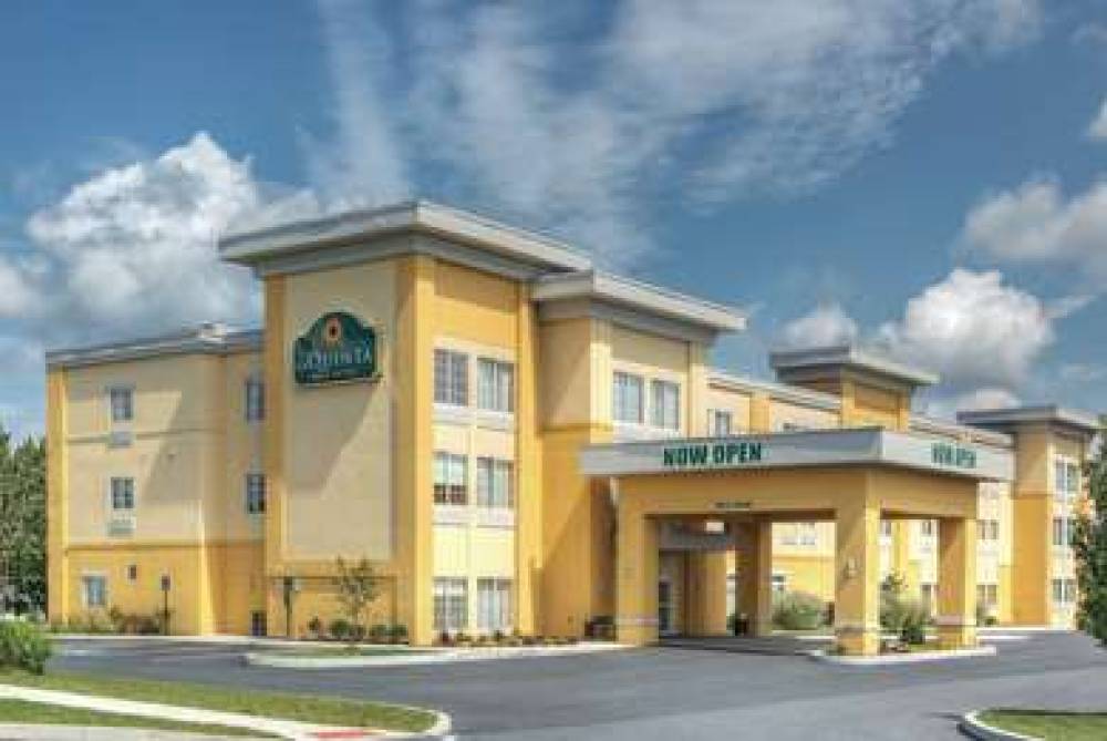 La Quinta Inn & Suites Harrisburg-Hershey 1