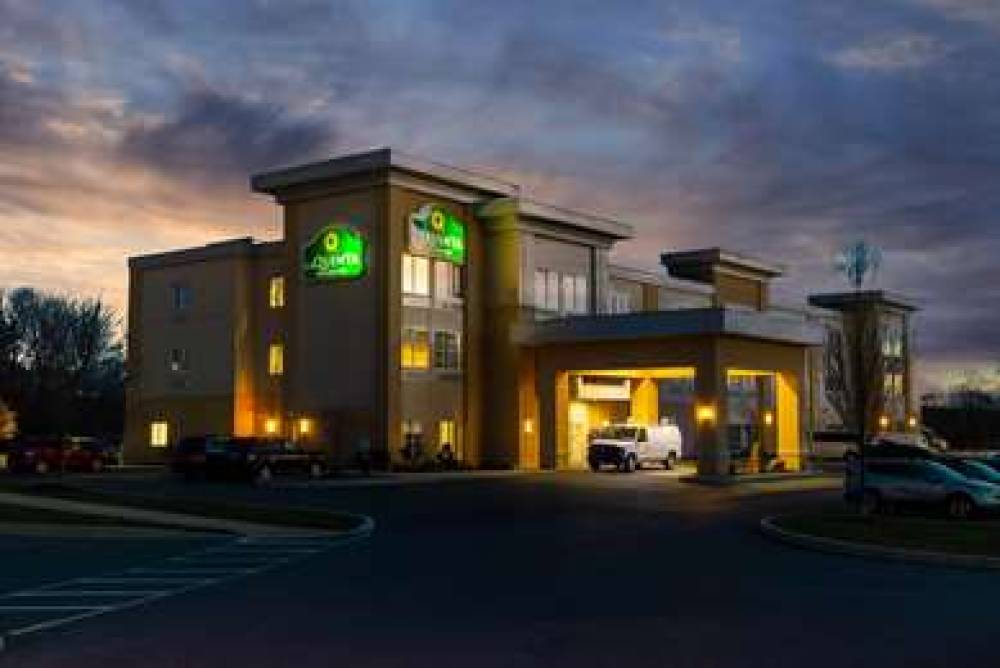 La Quinta Inn & Suites Harrisburg-Hershey 4