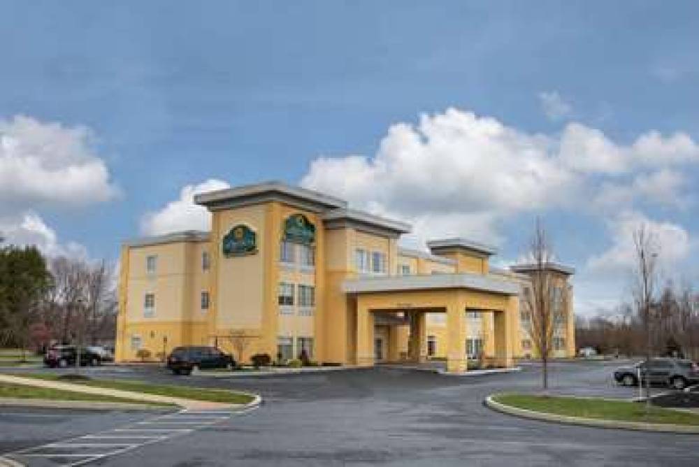 La Quinta Inn & Suites Harrisburg-Hershey 2