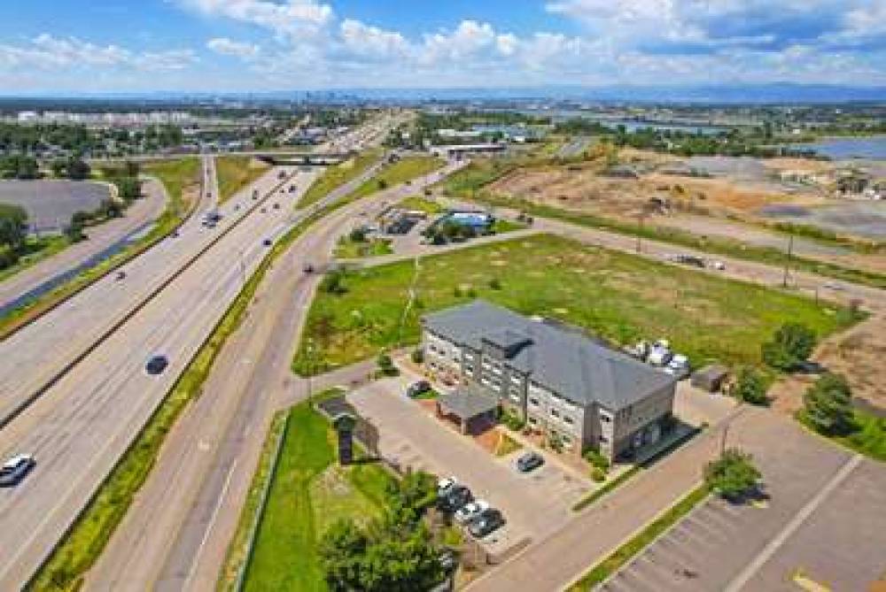 La Quinta Inn & Suites Henderson-Northeast Denver 6