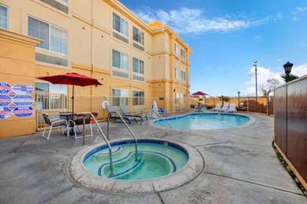 La Quinta Inn & Suites Hesperia Victorville 10