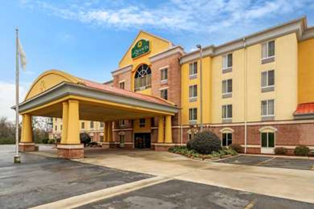 La Quinta Inn & Suites Hot Springs 5