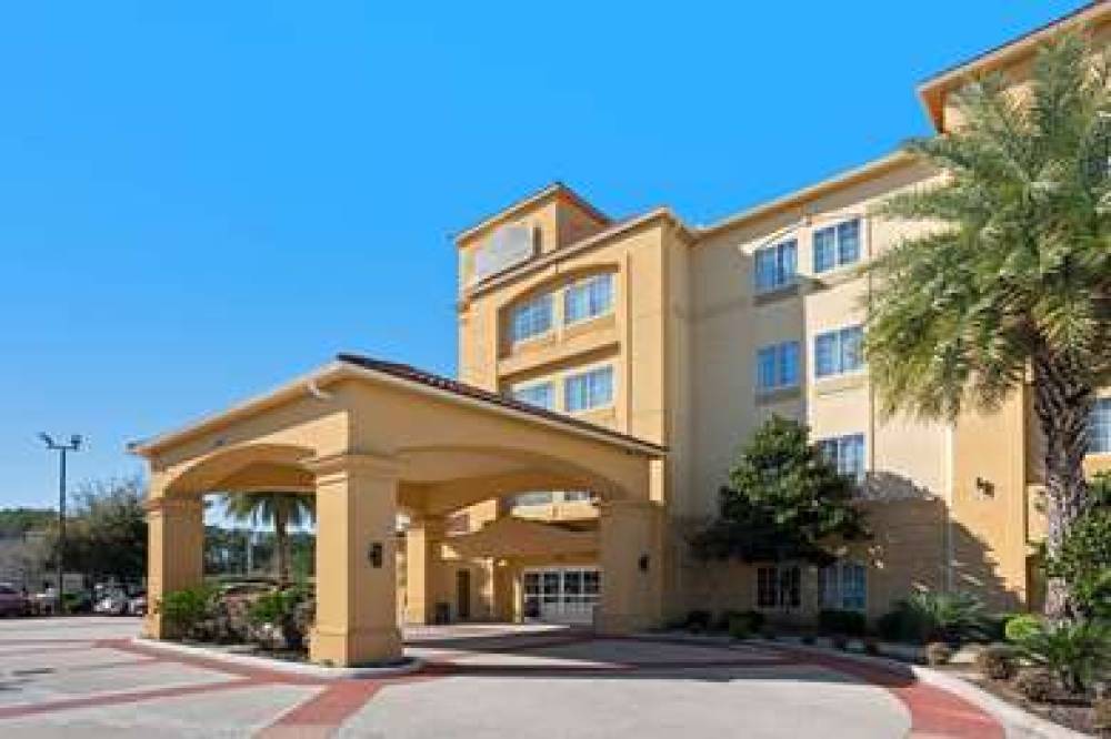 La Quinta Inn & Suites Houston Bush Intl Airport E 2