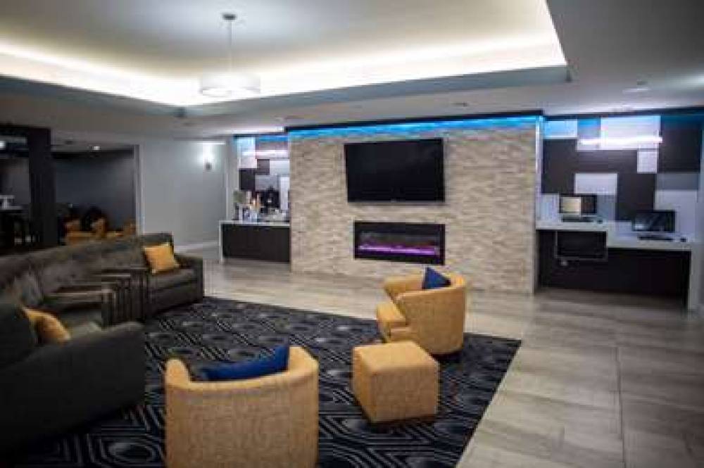 La Quinta Inn & Suites Houston East At Normandy 2