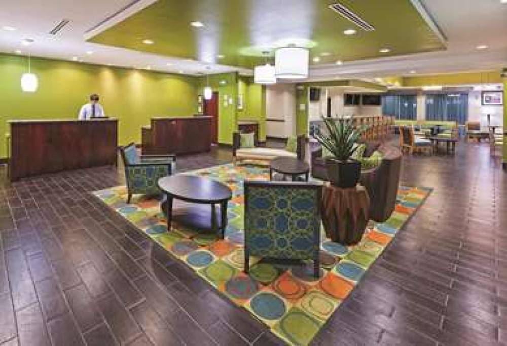 La Quinta Inn & Suites Houston Willowbrook 1