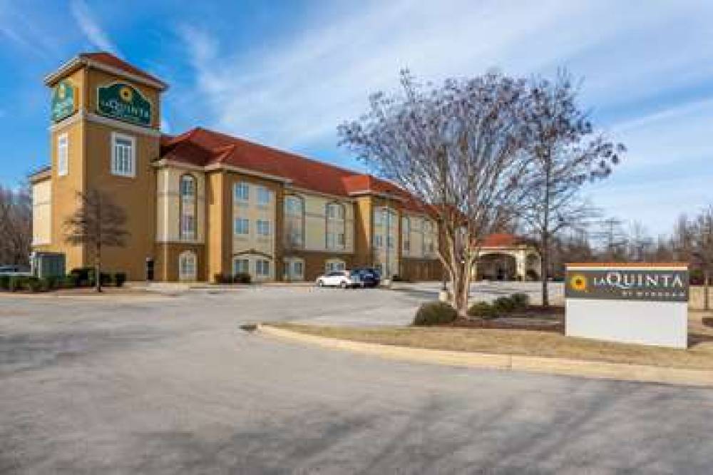 La Quinta Inn & Suites Huntsville Airport Madison 1