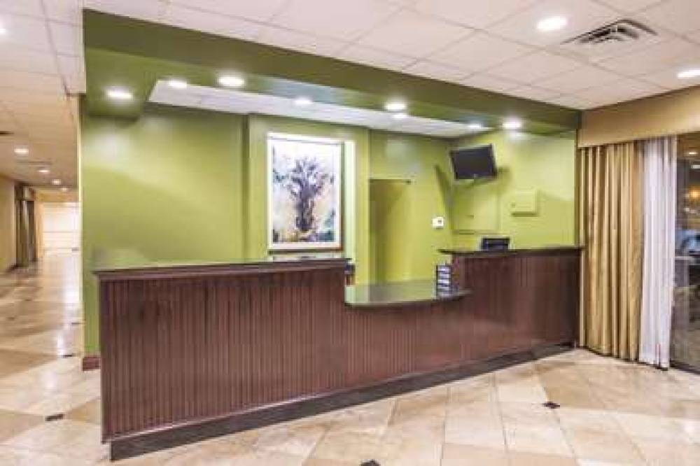 La Quinta Inn & Suites Indianapolis South 5