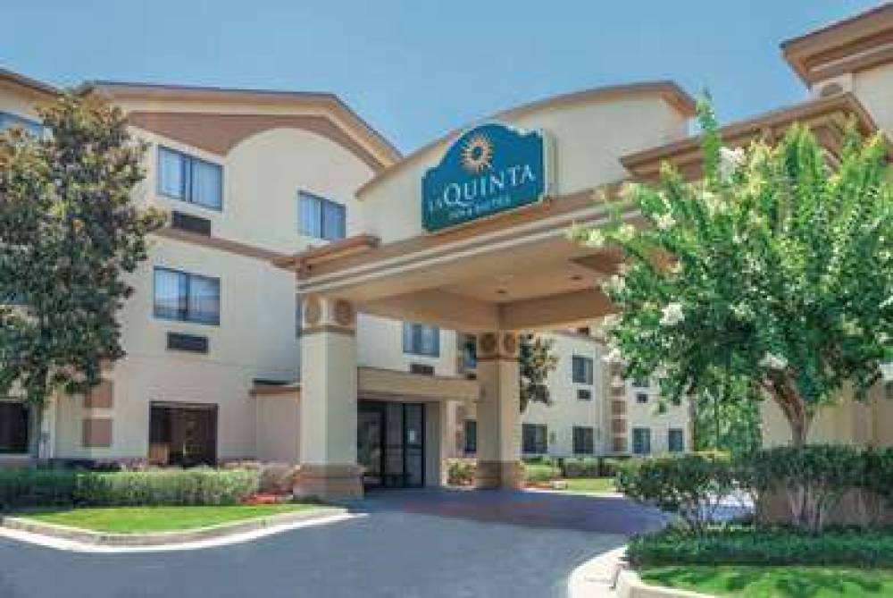 La Quinta Inn & Suites Jackson Airport 3