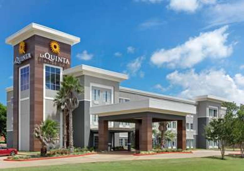 La Quinta Inn & Suites Jacksonville 2