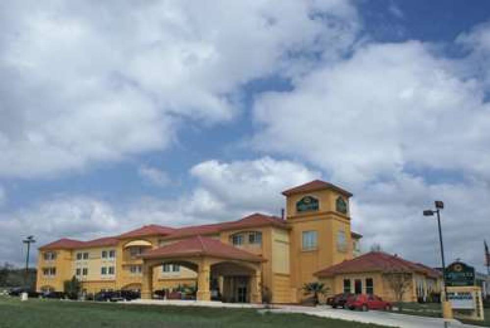 La Quinta Inn & Suites Kerrville 1