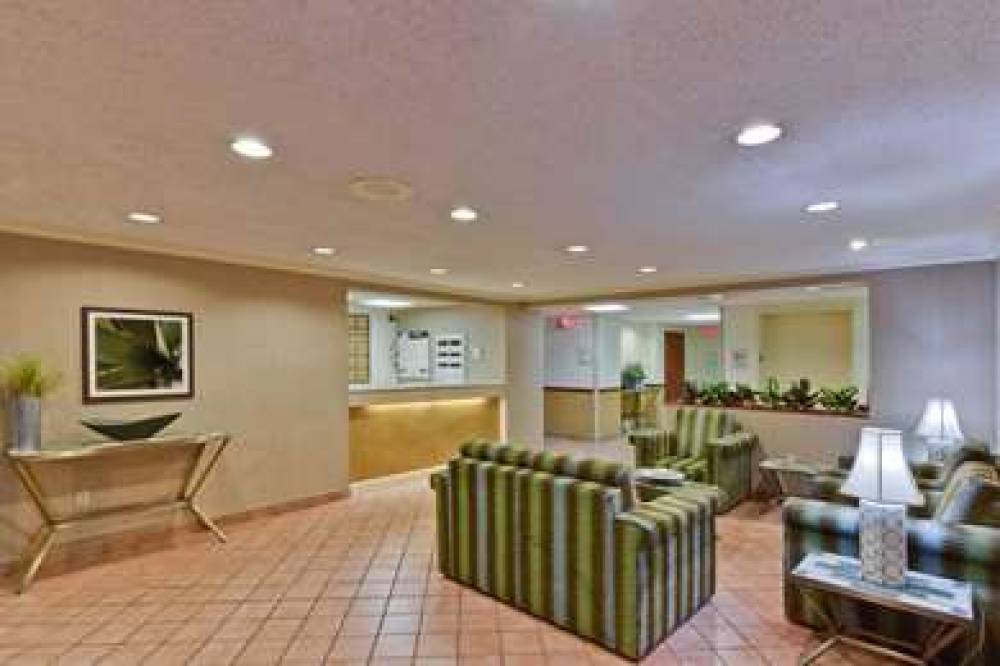 La Quinta Inn & Suites Lakeland East 7