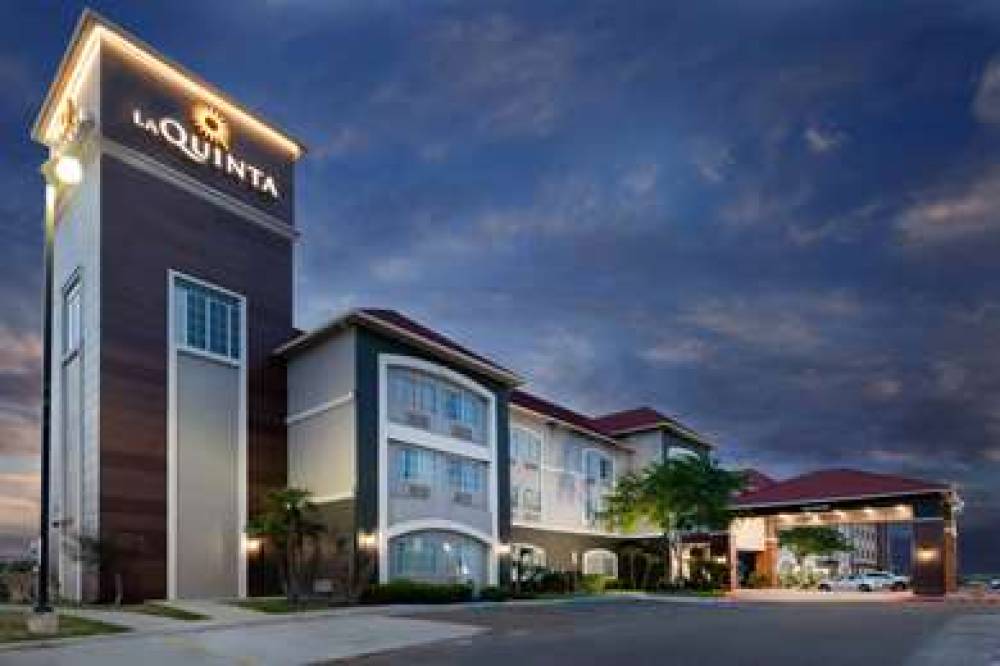 La Quinta Inn & Suites Laredo Airport