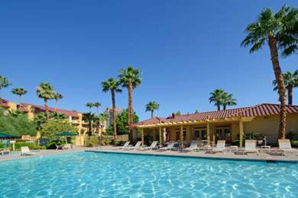 La Quinta Inn & Suites Las Vegas Airport N Conv. 5