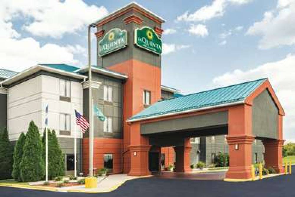 La Quinta Inn & Suites Louisville 2