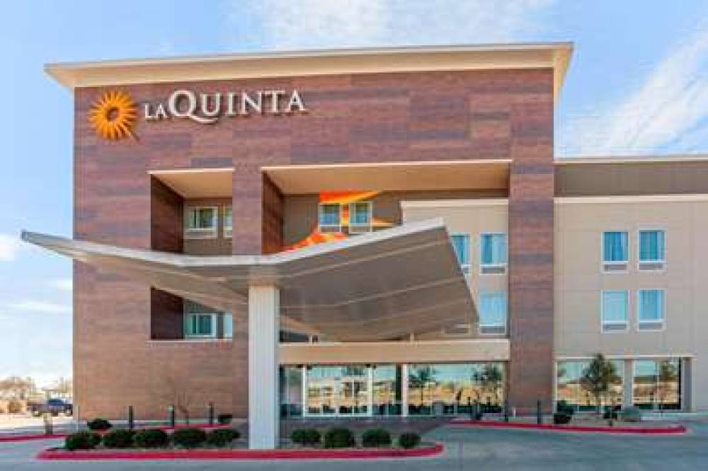 La Quinta Inn & Suites Lubbock South 3