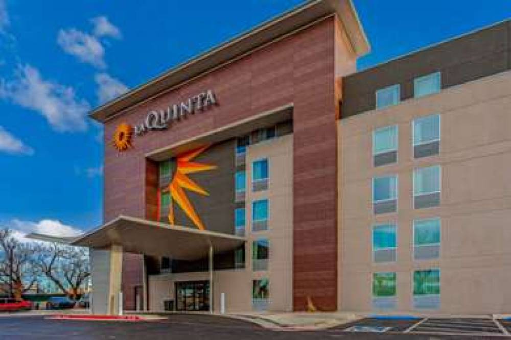 La Quinta Inn & Suites Lubbock West Medical Center 7