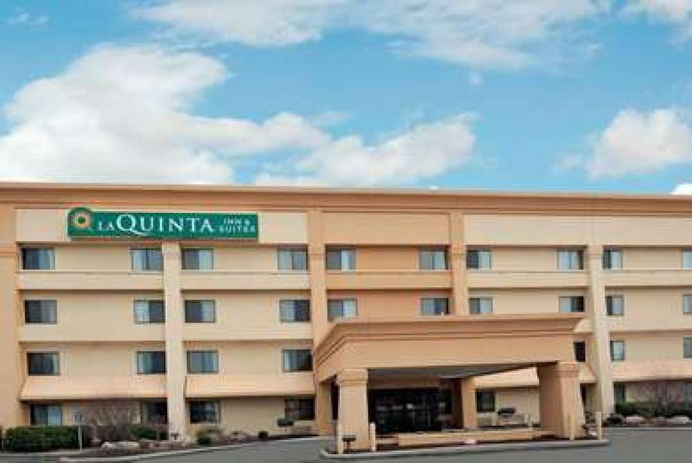 La Quinta Inn & Suites Mansfield 1