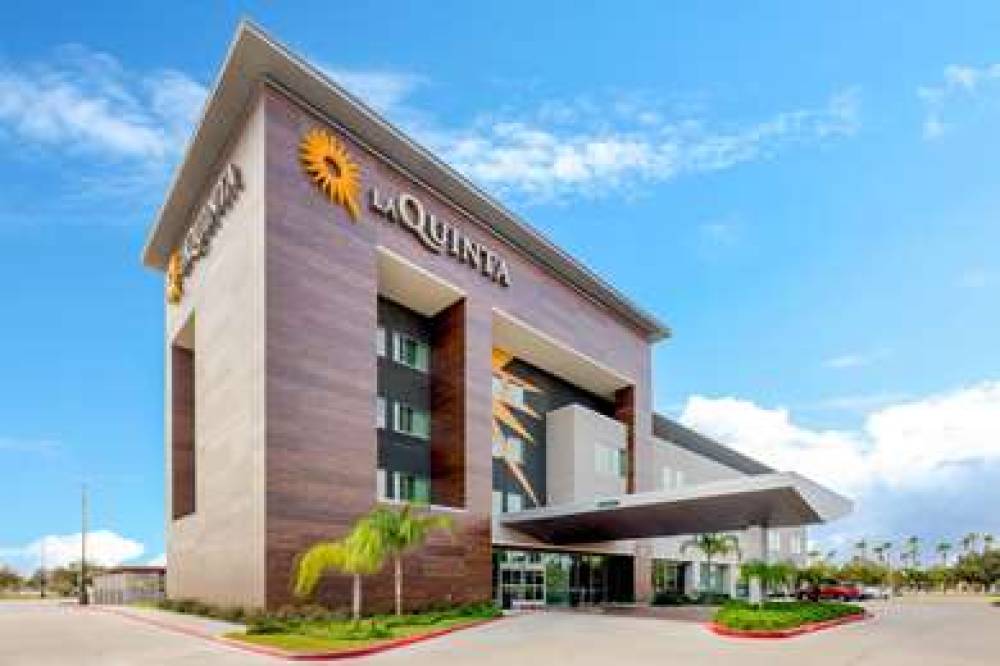 La Quinta Inn & Suites McAllen Convention Center 1