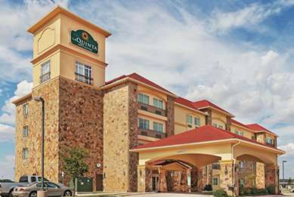 La Quinta Inn & Suites McKinney 2