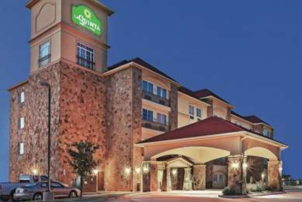 La Quinta Inn & Suites McKinney 3