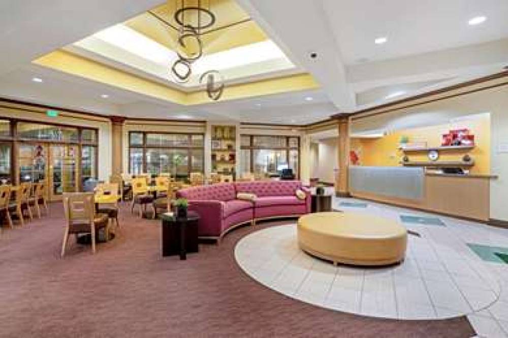 La Quinta Inn & Suites Memphis Primacy Parkway 8