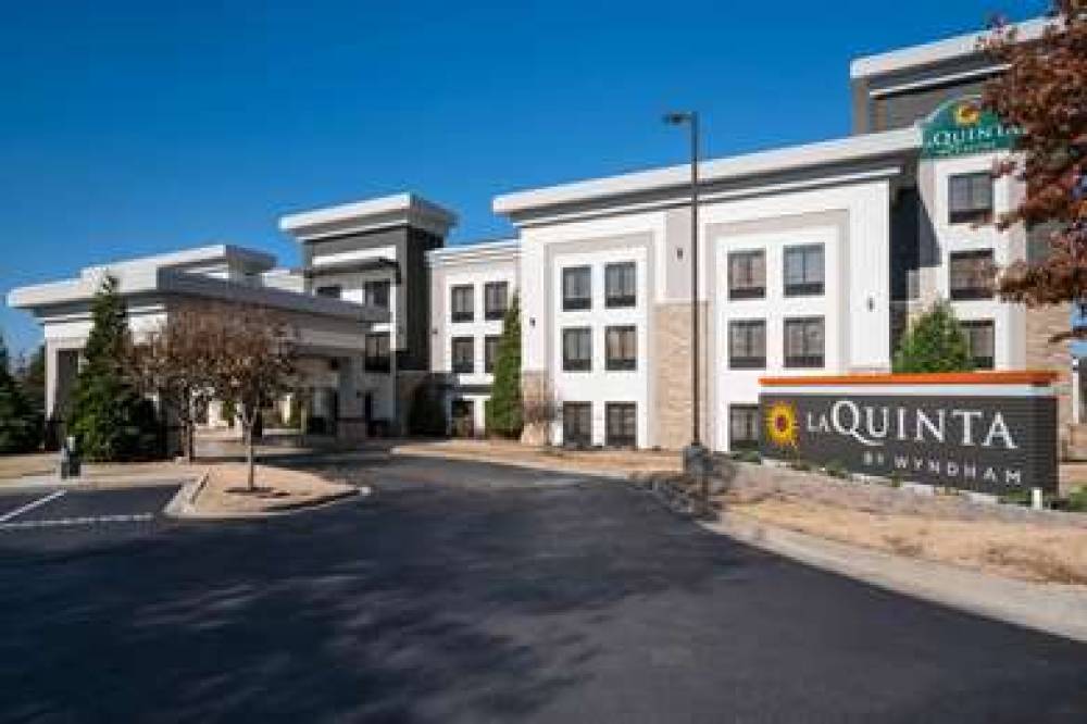 La Quinta Inn & Suites Memphis Wolfchase 3