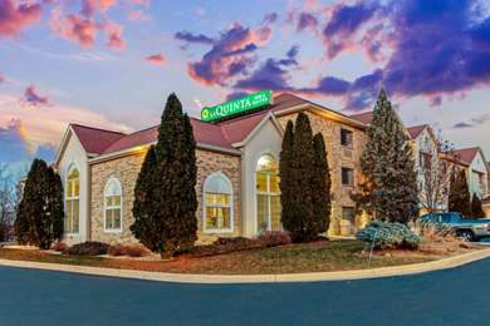 La Quinta Inn & Suites Milwaukee Delafield 3