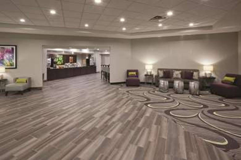 La Quinta Inn & Suites Minneapolis Bloomington W 5