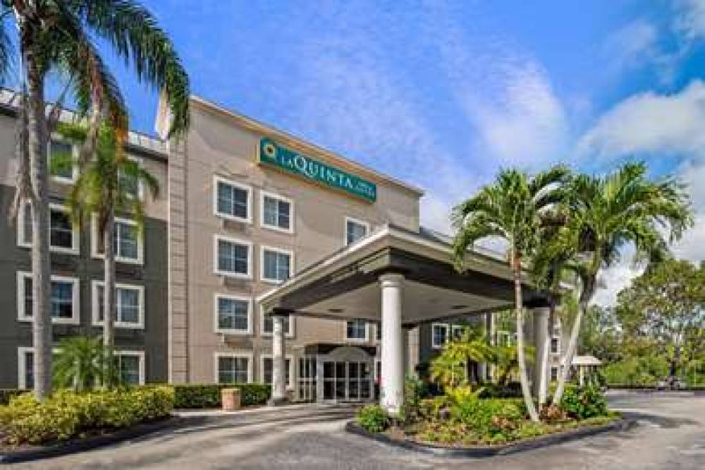 La Quinta Inn & Suites Naples East (I-75) 3