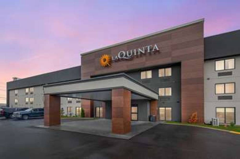 La Quinta Inn & Suites Nashville Airport 1