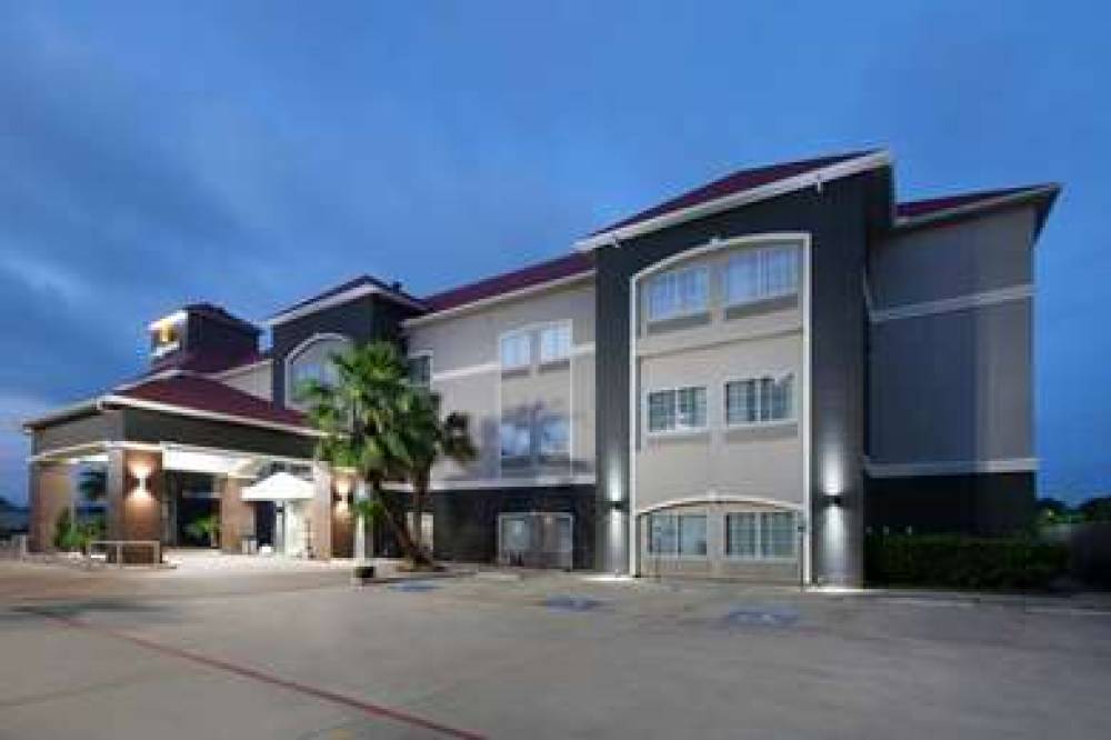 La Quinta Inn & Suites New Caney