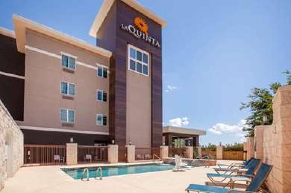 La Quinta Inn & Suites Odessa North 5