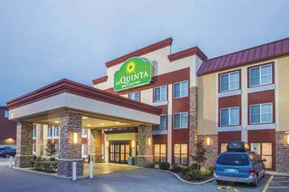 La Quinta Inn & Suites O'Fallon, IL - St. Louis 1