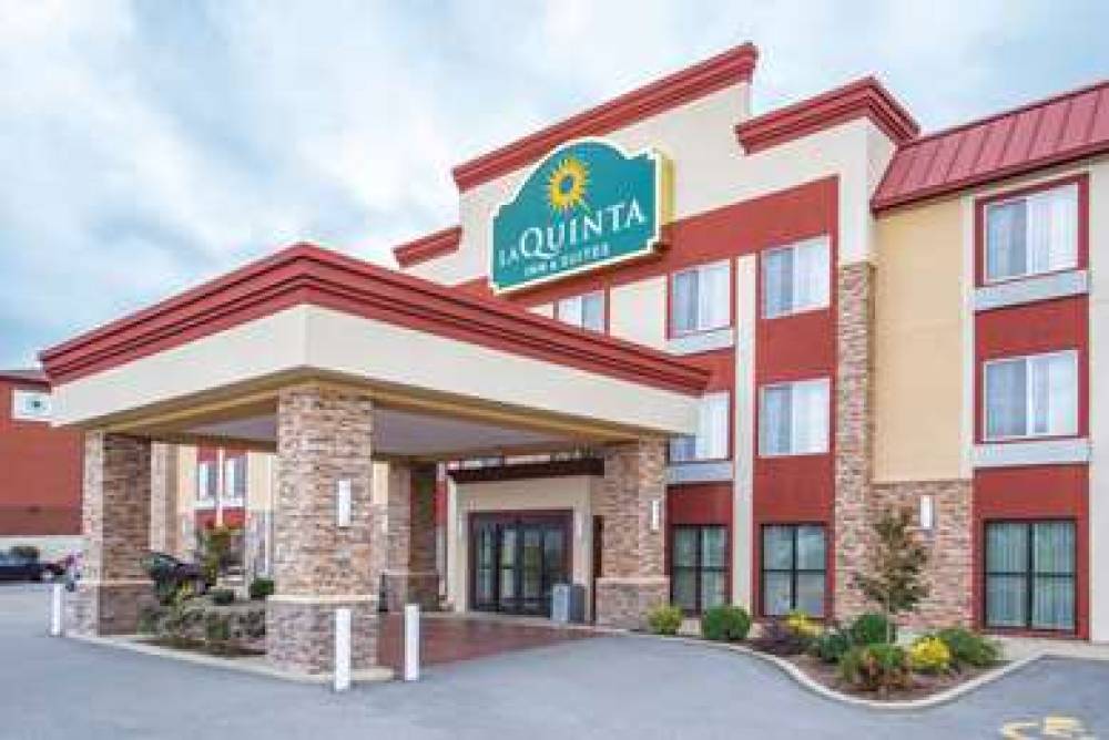 La Quinta Inn & Suites O'Fallon, IL - St. Louis 2