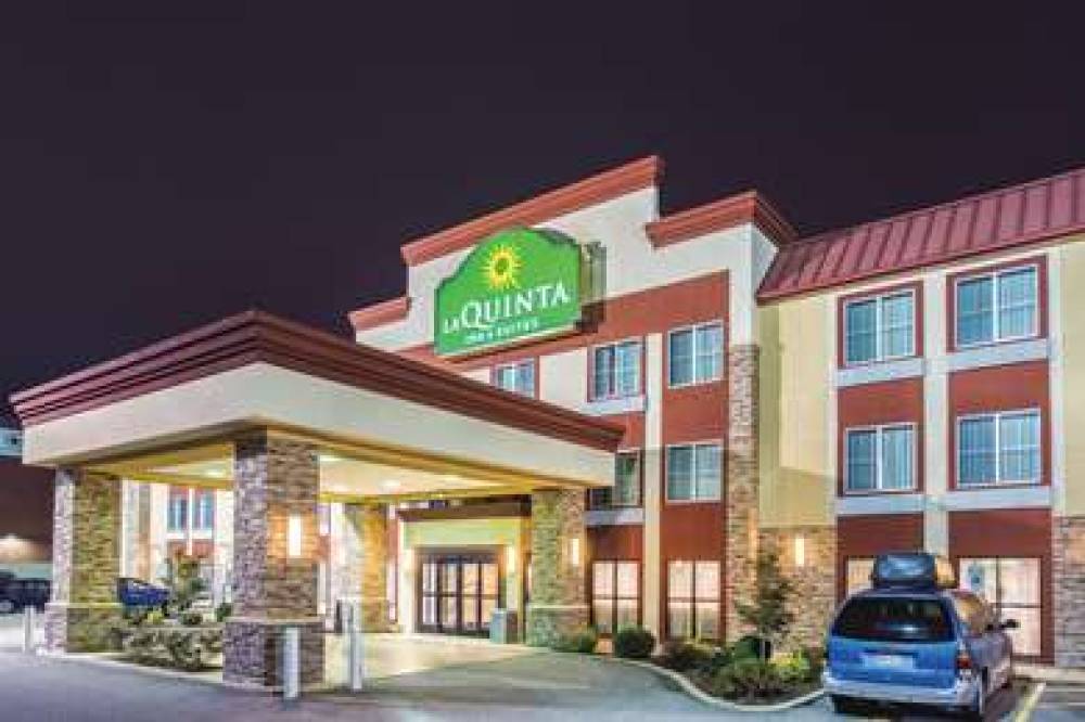 La Quinta Inn & Suites O'Fallon, IL - St. Louis 3